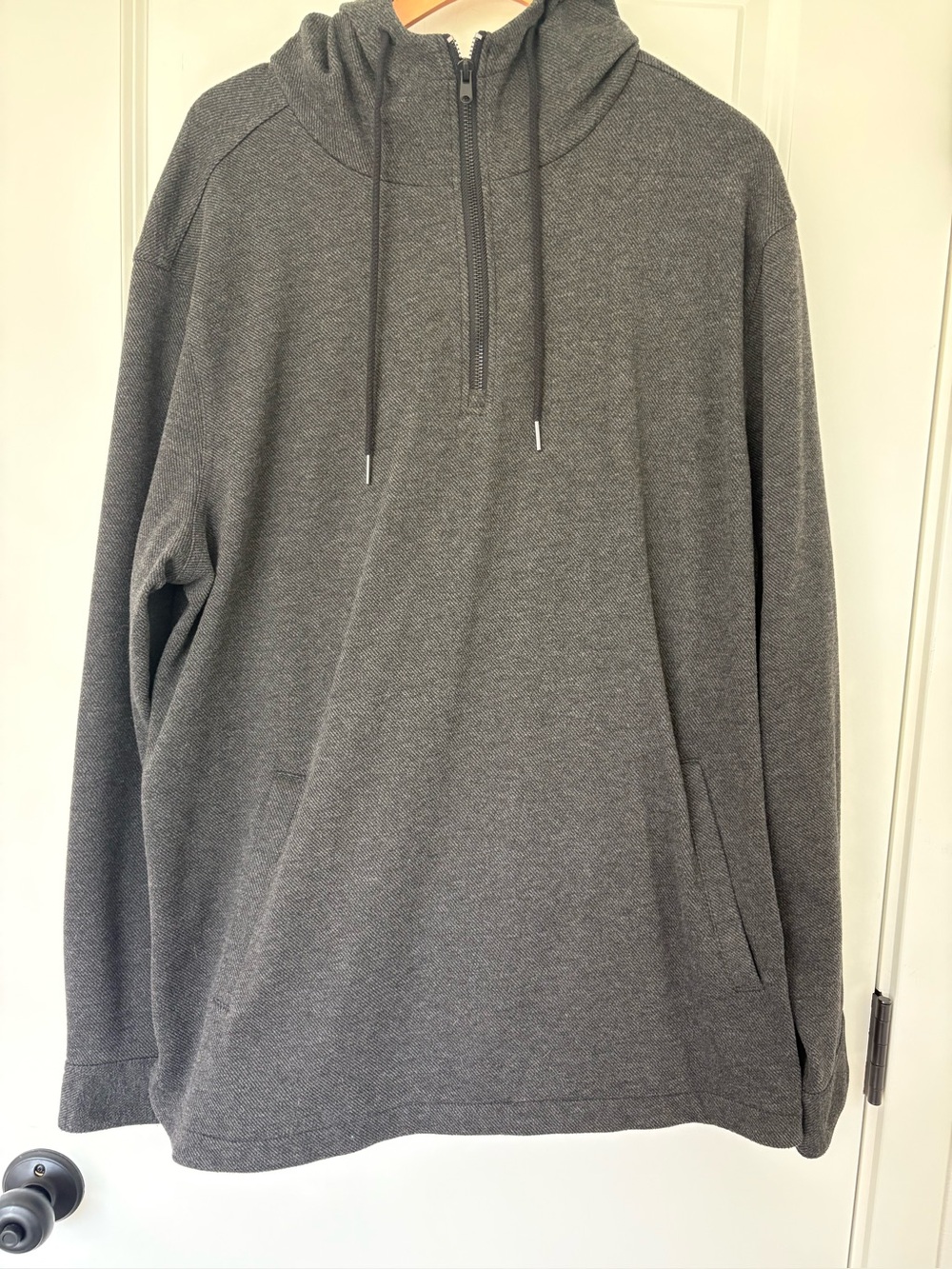 Express Men’s Charcoal Gray 1/4 Zip Hoodie - XL